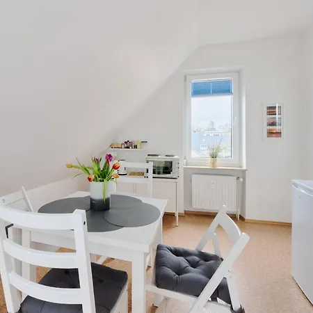 Ferienwohnung Faehrnah Moba-Travel Lubeck Exterior photo