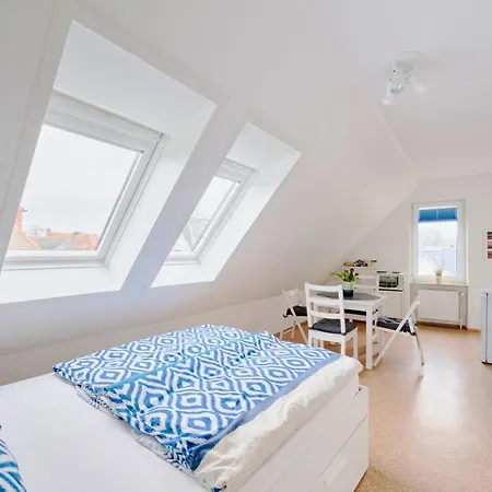 Ferienwohnung Faehrnah Moba-Travel Lubeck Exterior photo