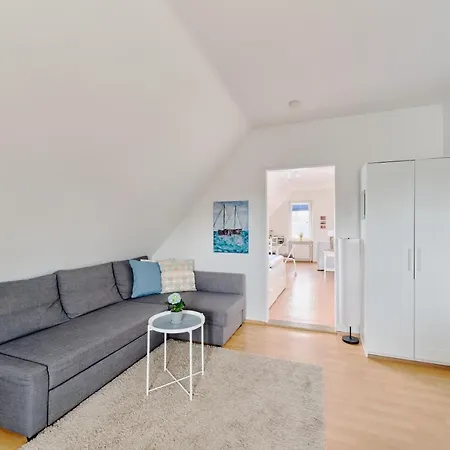 Ferienwohnung Faehrnah Moba-Travel Lubeck Exterior photo